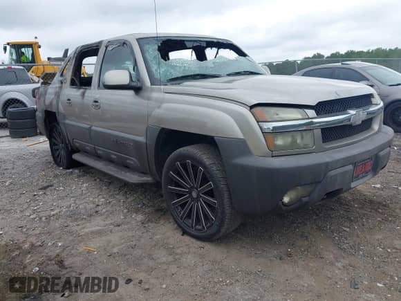2003 Chevrolet Avalanche with VIN 3GNEC13TX3G193466, listed as a IAAI auction lot 42855864 with Not provided miles and . Bid and sale history available at DreamBid. Image 1.