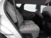 2018 Hyundai Santa Fe 2.4L с VIN 5XYZU3LB7JG535123, выставлен на аукционе Copart как лот 71898235 с пробегом 109 333 миль миль и Списание • Salvage title. История ставок и продаж доступна на DreamBid. Изображение 11.