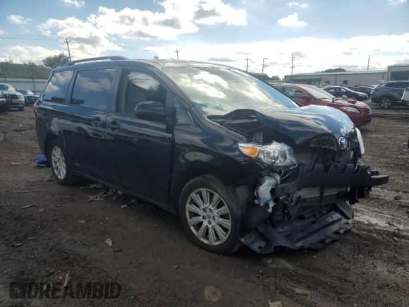 2015 Toyota Sienna LE z VIN 5TDJK3DC6FS124848, wystawiony jako Copart lot #69788815 z przebiegiem 59 412 mil mil oraz Szkoda całkowita • Salvage title. Historia ofert i sprzedaży dostępna na DreamBid. Obrazek 4.