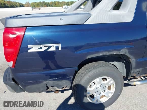 2004 Chevrolet Avalanche Z71 с VIN 3GNEK12T14G171555, выставлен на аукционе IAAI как лот 43478739 с пробегом 166 303 миль миль и . История ставок и продаж доступна на DreamBid. Изображение 6.