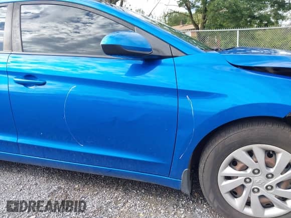 2018 Hyundai Elantra SE z VIN KMHD74LF0JU470183, wystawiony jako IAAI lot #43300776 z przebiegiem 172 478 mil mil oraz . Historia ofert i sprzedaży dostępna na DreamBid. Obrazek 15.