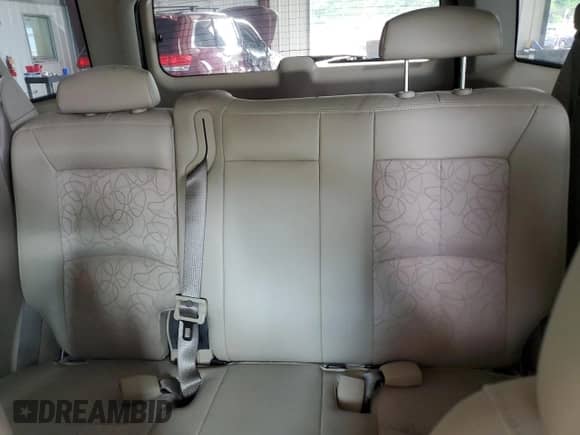 2004 Saturn VUE V6 with VIN 5GZCZ63404S864589, listed as a Copart auction lot 64272985 with 38,377 mi miles and Salvage title. Bid and sale history available at DreamBid. Image 10.