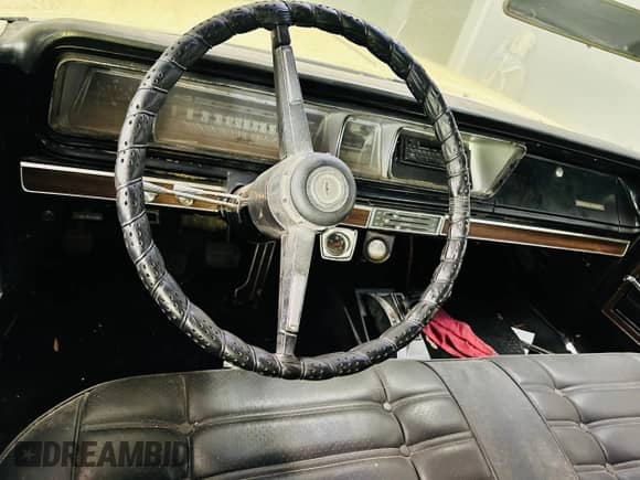 1966 Chevrolet Impala с VIN 164376Y158054, выставлен на аукционе Copart как лот 86863514 с пробегом 32 332 миль миль и Чистый • Clean title. История ставок и продаж доступна на DreamBid. Изображение 9.