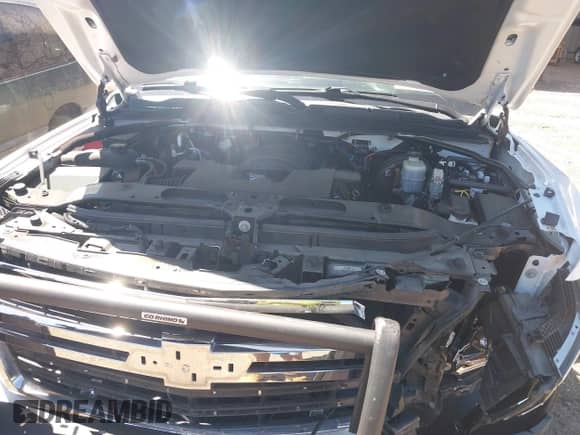 2020 Chevrolet Tahoe Commercial z VIN 1GNLCDEC3LR169211, wystawiony jako IAAI lot #43029928 z przebiegiem 48 423 mil mil oraz . Historia ofert i sprzedaży dostępna na DreamBid. Obrazek 10.