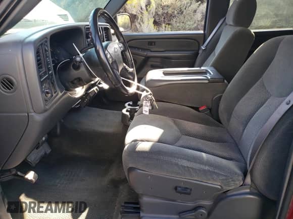 2004 Chevrolet Silverado 1500 LT с VIN 2GCEK13T241324489, выставлен на аукционе Copart как лот 80755585 с пробегом 226 719 миль миль и Списание • Salvage title. История ставок и продаж доступна на DreamBid. Изображение 7.