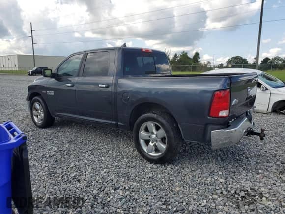 2016 Ram 1500 Big Horn z VIN 1C6RR6LT8GS221258, wystawiony jako Copart lot #70324955 z przebiegiem 183 560 mil mil oraz Szkoda całkowita • Salvage title. Historia ofert i sprzedaży dostępna na DreamBid. Obrazek 2.