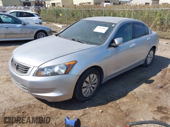 2008 Honda Accord LX с VIN 1HGCP26308A146749, выставлен на аукционе IAAI как лот 43245886 с пробегом 69 348 миль миль и . История ставок и продаж доступна на DreamBid. Изображение 2.