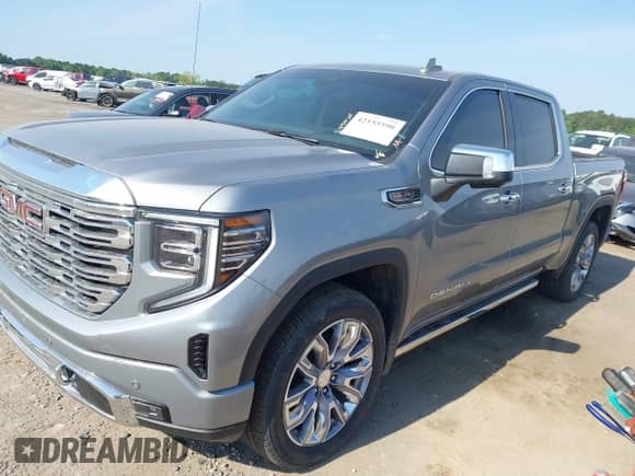 2024 GMC Sierra 1500 Denali с VIN 1GTUUGEL5RZ176407, выставлен на аукционе IAAI как лот 42155590 с пробегом 5 808 миль миль и . История ставок и продаж доступна на DreamBid. Изображение 17.