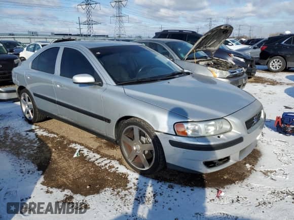 2004 Volvo S60 R с VIN YV1RH52Y342387597, выставлен на аукционе Copart как лот 87506725 с пробегом 123 733 миль миль и Списание • Salvage title. История ставок и продаж доступна на DreamBid. Изображение 4.