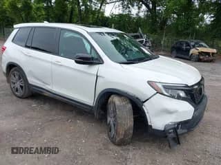 2021 Honda Passport EX-L with VIN 5FNYF7H58MB015881, listed as a IAAI auction lot 42364192 with 32,200 mi miles and . Bid and sale history available at DreamBid. Image 1.