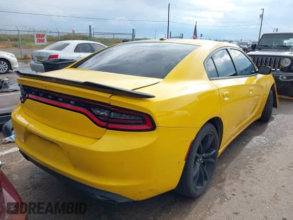 2018 Dodge Charger SXT с VIN 2C3CDXBG0JH174382, выставлен на аукционе IAAI как лот 42999228 с пробегом 135 824 миль миль и . История ставок и продаж доступна на DreamBid. Изображение 4.