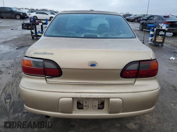 2004 Chevrolet Malibu Classic с VIN 1G1ND52F14M700223, выставлен на аукционе Copart как лот 83211884 с пробегом 247 529 миль миль и Списание • Salvage title. История ставок и продаж доступна на DreamBid. Изображение 6.