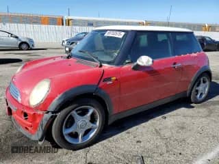 2004 MINI Hardtop with VIN WMWRC334X4TJ53405, listed as a Copart auction lot 69753575 with 139,175 mi miles and Clean title. Bid and sale history available at DreamBid. Image 1.