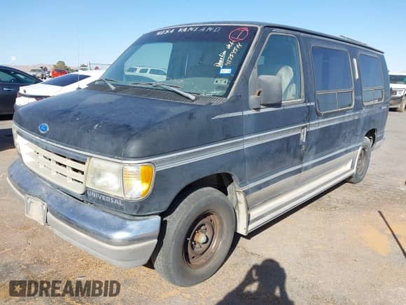 1993 Ford Econoline Cargo с VIN 1FDEE14YXPHB49178, выставлен на аукционе IAAI как лот 41754514 с пробегом Не указан миль и . История ставок и продаж доступна на DreamBid. Изображение 2.