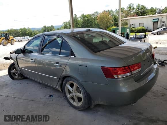 2008 Hyundai Sonata SE с VIN 5NPEU46F48H357502, выставлен на аукционе Copart как лот 67944965 с пробегом 275 704 миль миль и На запчасти • Non repairable. История ставок и продаж доступна на DreamBid. Изображение 2.