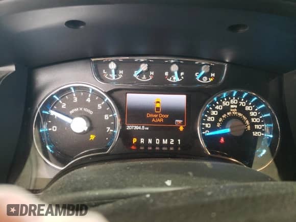 2013 Ford F-150 Lariat with VIN 1FTFW1ET2DFC87796, listed as a Copart auction lot 71112565 with 207,394 mi miles and Salvage title. Bid and sale history available at DreamBid. Image 9.