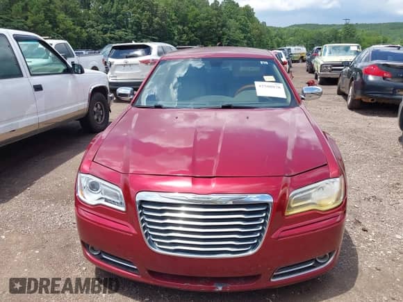 2014 Chrysler 300 C z VIN 2C3CCAEG3EH379888, wystawiony jako IAAI lot #42508878 z przebiegiem 256 320 mil mil oraz . Historia ofert i sprzedaży dostępna na DreamBid. Obrazek 12.