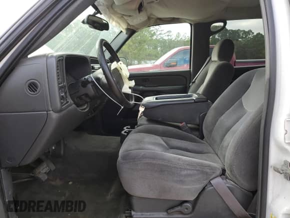 2006 GMC Sierra 1500 SLE2 with VIN 2GTEC13T761136390, listed as a Copart auction lot 85694404 with 357,349 mi miles and Salvage title. Bid and sale history available at DreamBid. Image 7.