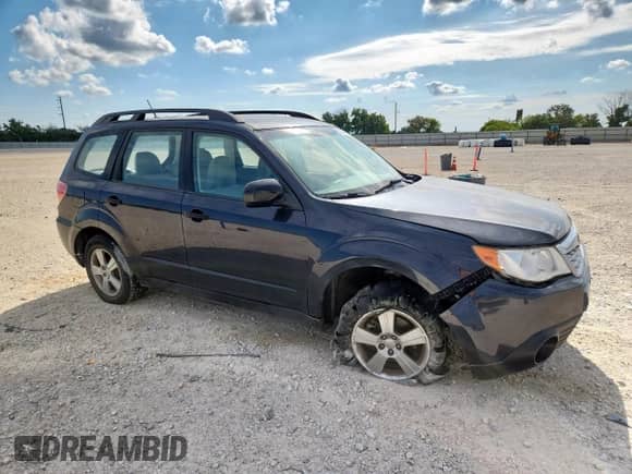 2011 Subaru Forester X with VIN JF2SHBBC6BH711437, listed as a Copart auction lot 83855045 with 118,326 mi miles and Non repairable. Bid and sale history available at DreamBid. Image 4.