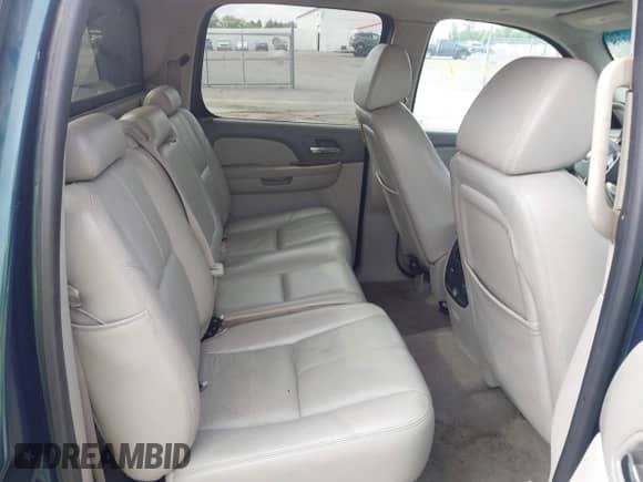 2007 Chevrolet Avalanche 3LT z VIN 3GNFK12307G183463, wystawiony jako IAAI lot #42738078 z przebiegiem 334 542 mil mil oraz . Historia ofert i sprzedaży dostępna na DreamBid. Obrazek 8.