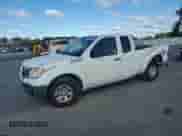 2016 Nissan Frontier S z VIN 1N6BD0CT3GN737142, wystawiony jako Copart lot #86456825 z przebiegiem 107 347 mil mil oraz Czysty tytuł • Clean title. Historia ofert i sprzedaży dostępna na DreamBid. Obrazek 1.
