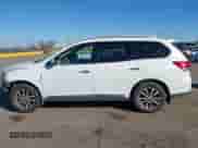 2013 Nissan Pathfinder S with VIN 5N1AR2MM9DC671220, listed as a IAAI auction lot 41419316 with 110,266 mi miles and . Bid and sale history available at DreamBid. Image 15.