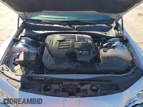 2019 Chrysler 300 Touring L with VIN 2C3CCAAG6KH565023, listed as a Copart auction lot 82140214 with 70,403 mi miles and Clean title. Bid and sale history available at DreamBid. Image 11.