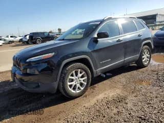 2014 Jeep Cherokee Latitude с VIN 1C4PJMCS9EW126037, выставлен на аукционе Copart как лот 81090325 с пробегом 86 721 миль миль и Списание • Salvage title. История ставок и продаж доступна на DreamBid. Изображение 1.