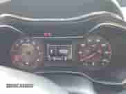 2021 Chevrolet TrailBlazer RS z VIN KL79MUSL4MB003002, wystawiony jako IAAI lot #42209159 z przebiegiem 40 929 mil mil oraz . Historia ofert i sprzedaży dostępna na DreamBid. Obrazek 7.