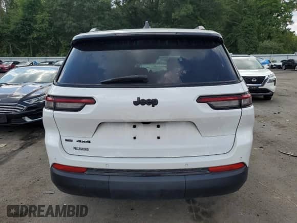 2021 Jeep Grand Cherokee Altitude with VIN 1C4RJKAG0M8211704, listed as a Copart auction lot 68865775 with 39,154 mi miles and Salvage title. Bid and sale history available at DreamBid. Image 6.