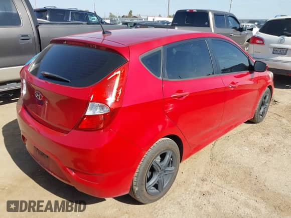 2014 Hyundai Accent GS с VIN KMHCT5AE4EU192692, выставлен на аукционе IAAI как лот 42757516 с пробегом 180 185 миль миль и . История ставок и продаж доступна на DreamBid. Изображение 4.