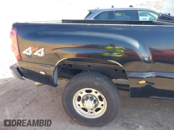 2003 Chevrolet Silverado 1500HD LS с VIN 1GCGK13U63F189039, выставлен на аукционе IAAI как лот 41335769 с пробегом 75 157 миль миль и . История ставок и продаж доступна на DreamBid. Изображение 6.