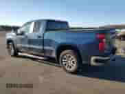 2020 Chevrolet Silverado 1500 LT with VIN 1GCRYDED3LZ338804, listed as a Copart auction lot 83993085 with 92,618 mi miles and Salvage title. Bid and sale history available at DreamBid. Image 2.