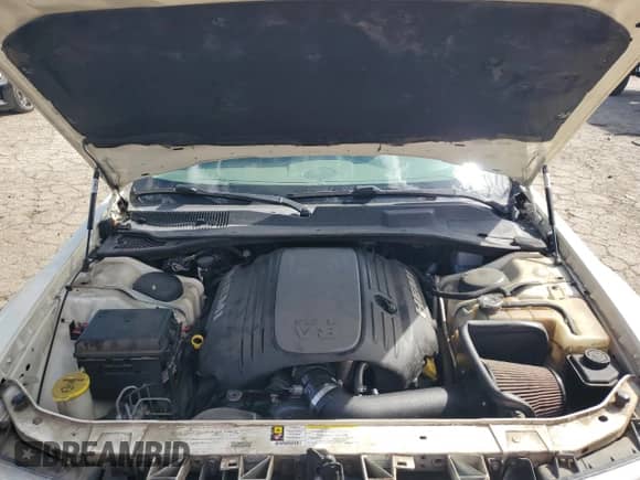 2010 Chrysler 300 C Hemi с VIN 2C3CA6CT2AH329710, выставлен на аукционе Copart как лот 47230665 с пробегом 134 839 миль миль и Чистый • Clean title. История ставок и продаж доступна на DreamBid. Изображение 11.