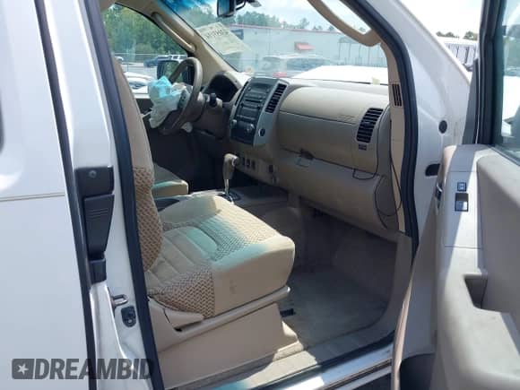 2011 Nissan Frontier SV with VIN 1N6AD0CW5BC422580, listed as a IAAI auction lot 43053114 with 140,087 mi miles and . Bid and sale history available at DreamBid. Image 5.