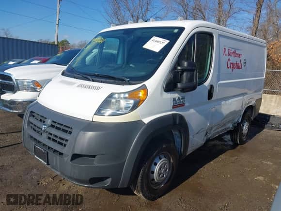 2017 Ram ProMaster Cargo z VIN 3C6TRVNG7HE514346, wystawiony jako IAAI lot #41480227 z przebiegiem 36 722 mil mil oraz . Historia ofert i sprzedaży dostępna na DreamBid. Obrazek 17.