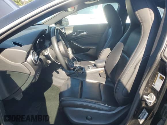 2018 Mercedes-Benz CLA 250 с VIN WDDSJ4EB6JN576158, выставлен на аукционе Copart как лот 71888705 с пробегом 52 596 миль миль и Списание • Salvage title. История ставок и продаж доступна на DreamBid. Изображение 7.