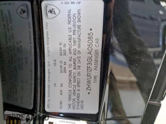 2016 Lamborghini Huracan LP 610-4 with VIN ZHWUR1ZF3GLA05085, listed as a Copart auction lot 60136495 with 34,811 mi miles and Salvage title. Bid and sale history available at DreamBid. Image 13.