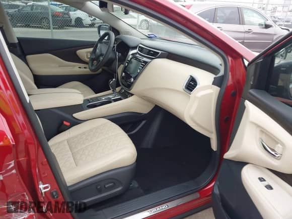 2024 Nissan Murano Platinum with VIN 5N1AZ2DS1RC117210, listed as a IAAI auction lot 42399686 with 10,929 mi miles and . Bid and sale history available at DreamBid. Image 5.