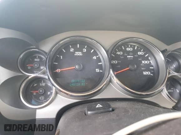 2008 Chevrolet Silverado 3500HD DRW LTZ с VIN 1GCJK33678F197144, выставлен на аукционе Copart как лот 45183335 с пробегом 148 724 миль миль и Списание • Salvage title. История ставок и продаж доступна на DreamBid. Изображение 9.