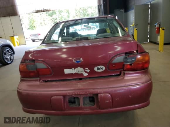 2004 Chevrolet Malibu Classic с VIN 1G1ND52F84M678530, выставлен на аукционе Copart как лот 81537125 с пробегом 199 860 миль миль и Списание • Salvage title. История ставок и продаж доступна на DreamBid. Изображение 6.