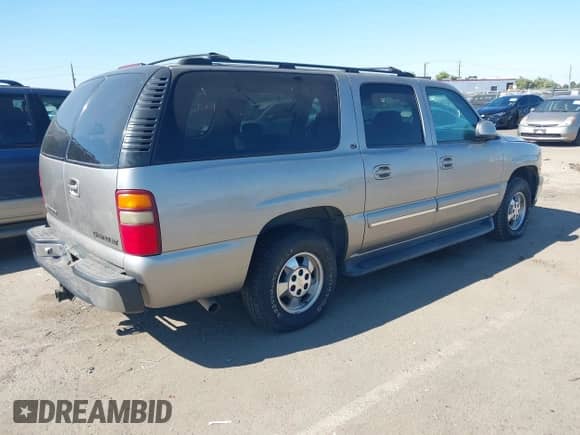 2001 Chevrolet Suburban LS with VIN 3GNFK16T41G140679, listed as a IAAI auction lot 42783984 with 98,342 mi miles and . Bid and sale history available at DreamBid. Image 4.