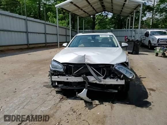 2014 BMW 7 Series 740i с VIN WBAYA6C51ED144132, выставлен на аукционе Copart как лот 55131365 с пробегом 116 826 миль миль и Списание • Salvage title. История ставок и продаж доступна на DreamBid. Изображение 13.