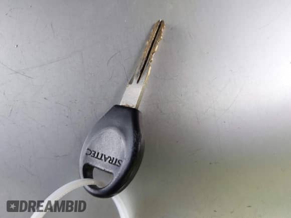 1997 Nissan Pathfinder XE with VIN JN8AR05YXVW176328, listed as a IAAI auction lot 42444578 with 179,943 mi miles and . Bid and sale history available at DreamBid. Image 11.