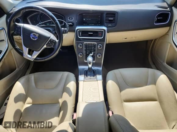 2015 Volvo S60 T5 Premier с VIN YV1612TB5F2317117, выставлен на аукционе Copart как лот 80667715 с пробегом 180 649 миль миль и Списание • Salvage title. История ставок и продаж доступна на DreamBid. Изображение 8.