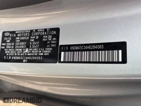 2017 Kia Sedona L z VIN KNDMA5C14H6284063, wystawiony jako Copart lot #81251425 z przebiegiem 200 393 mil mil oraz Czysty tytuł • Clean title. Historia ofert i sprzedaży dostępna na DreamBid. Obrazek 10.