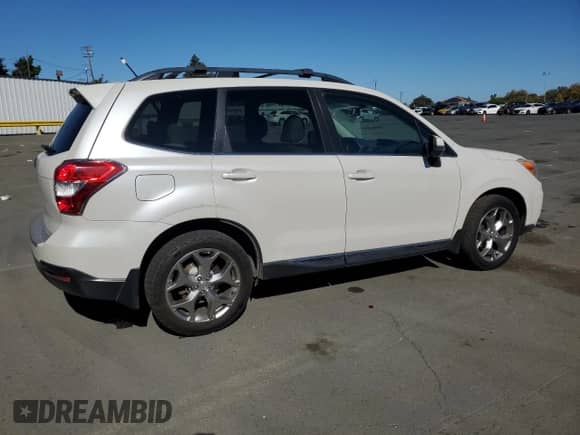 2015 Subaru Forester Touring with VIN JF2SJAUC5FH401331, listed as a Copart auction lot 82628925 with 134,059 mi miles and Clean title. Bid and sale history available at DreamBid. Image 3.