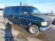 1998 Ford Econoline Cargo Recreational z VIN 1FDRE1463WHB01066, wystawiony jako IAAI lot #41482396 z przebiegiem 269 648 mil mil oraz . Historia ofert i sprzedaży dostępna na DreamBid. Obrazek 1.
