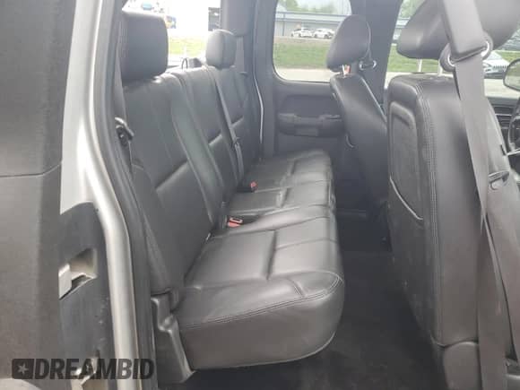 2010 Chevrolet Silverado 1500 LTZ с VIN 1GCSKTE38AZ130922, выставлен на аукционе Copart как лот 55264445 с пробегом 171 548 миль миль и Списание • Salvage title. История ставок и продаж доступна на DreamBid. Изображение 10.