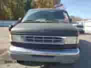 1999 Ford Econoline Cargo z VIN 1FDRE14W1XHB36383, wystawiony jako Copart lot #77230084 z przebiegiem 222 420 mil mil oraz Szkoda całkowita • Salvage title. Historia ofert i sprzedaży dostępna na DreamBid. Obrazek 5.
